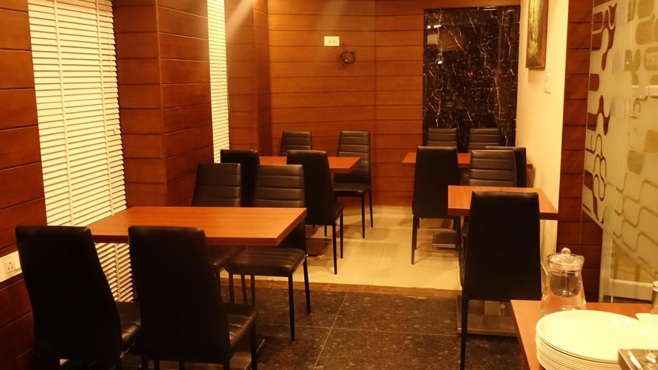 Ksquare Hotel Ченнаї Екстер'єр фото